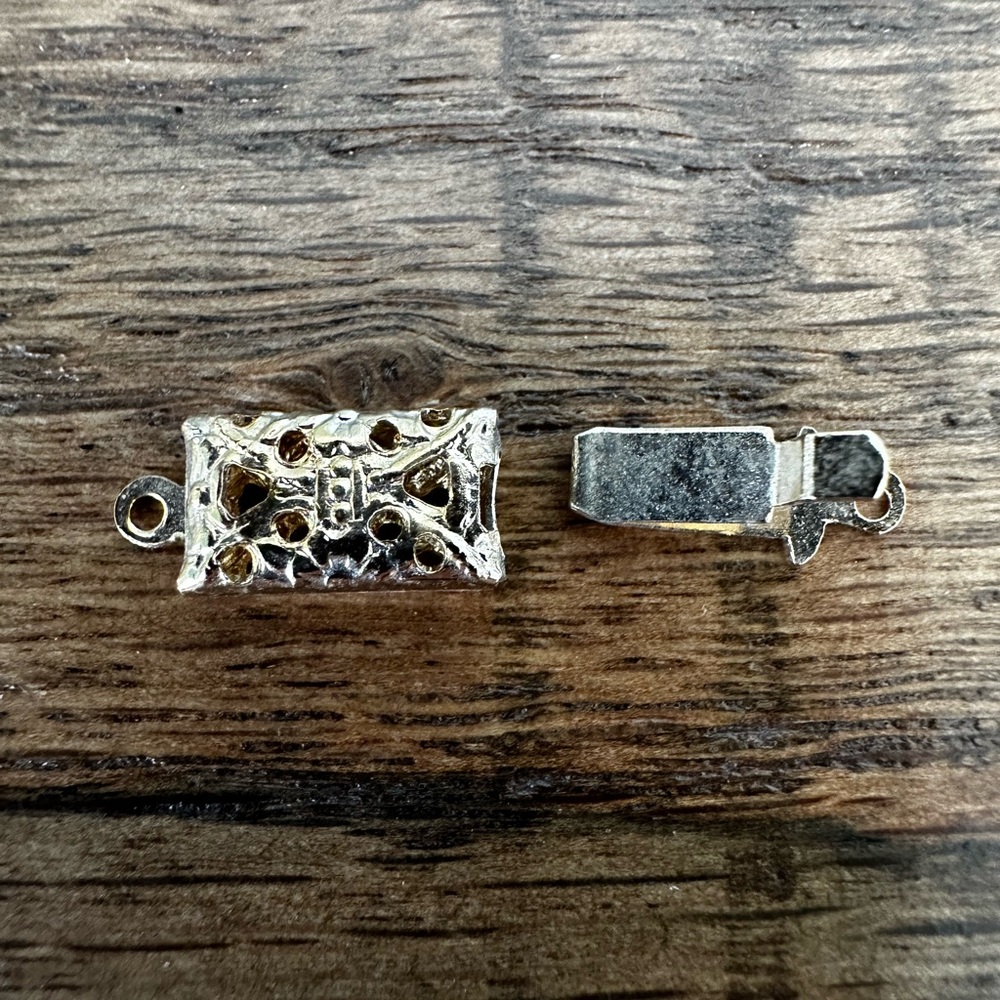 New Vintage Decorative Gold Tone Box Clasp - Lot of 100